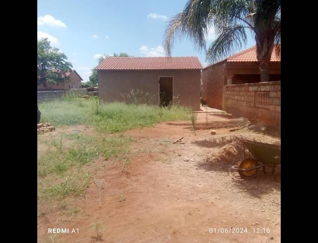 2 BEDROOM HOUSE FOR SALE IN SOSHANGUVE XX